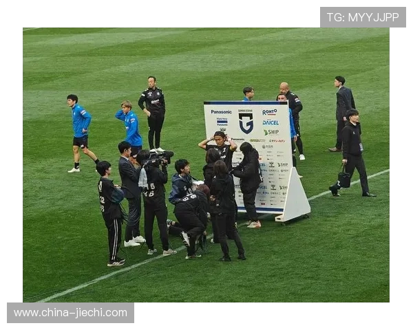 大阪钢巴迎战磐田喜悦之战球迷期待精彩对决与激情时刻